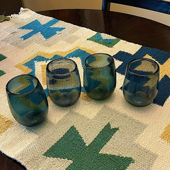 4 Art Glass Hand Blown Bullicante (controlled bubbles) Tumblers or Wine Glasses - Picture 5 of 13